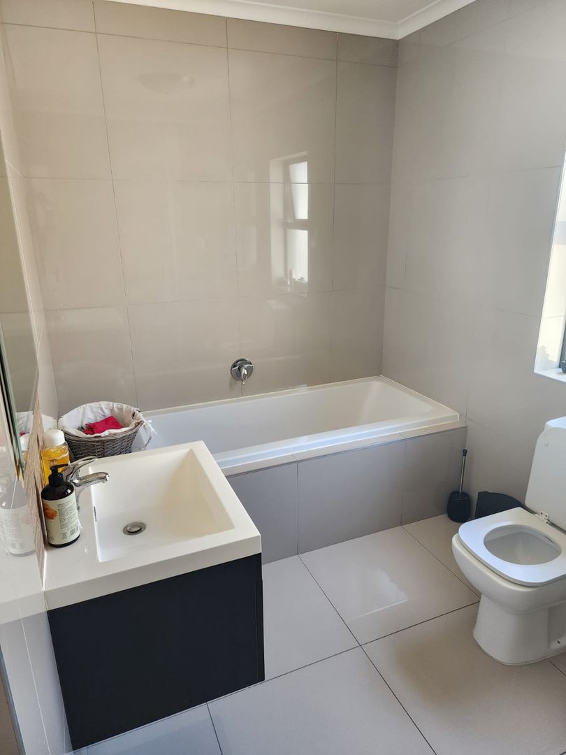 3 Bedroom Property for Sale in Parklands Western Cape